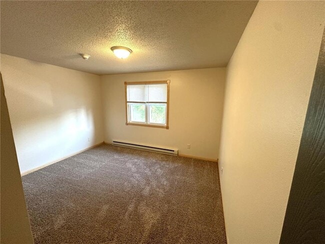 Building Photo - 308 Willow St