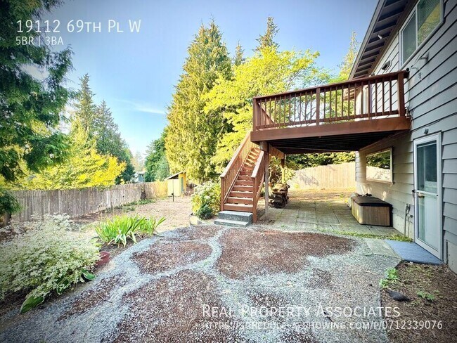 Building Photo - 19112 69th Pl W