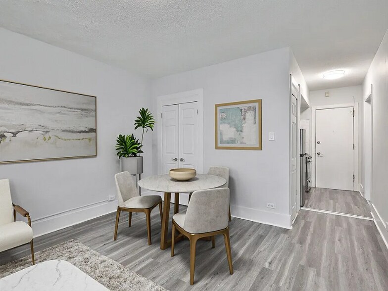 Building Photo - 2220 Walnut St