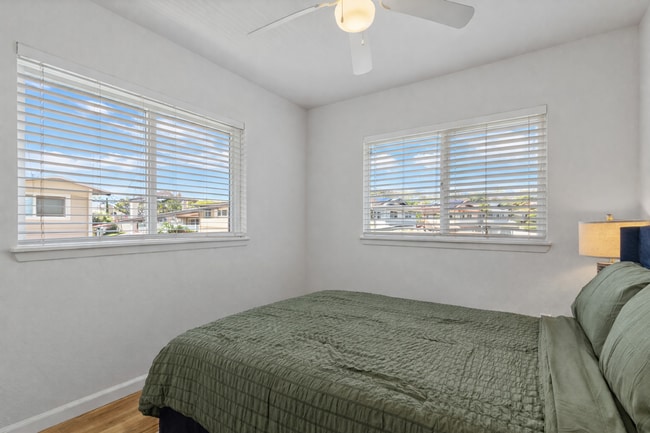 Building Photo - Hillside 3 BR House | W/D • 2 Car Garage • A/C