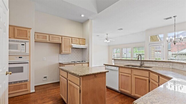 Building Photo - 12835 Dove Brook Ct