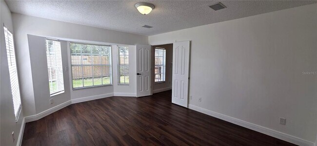 Building Photo - 1506 Scotch Pine Dr