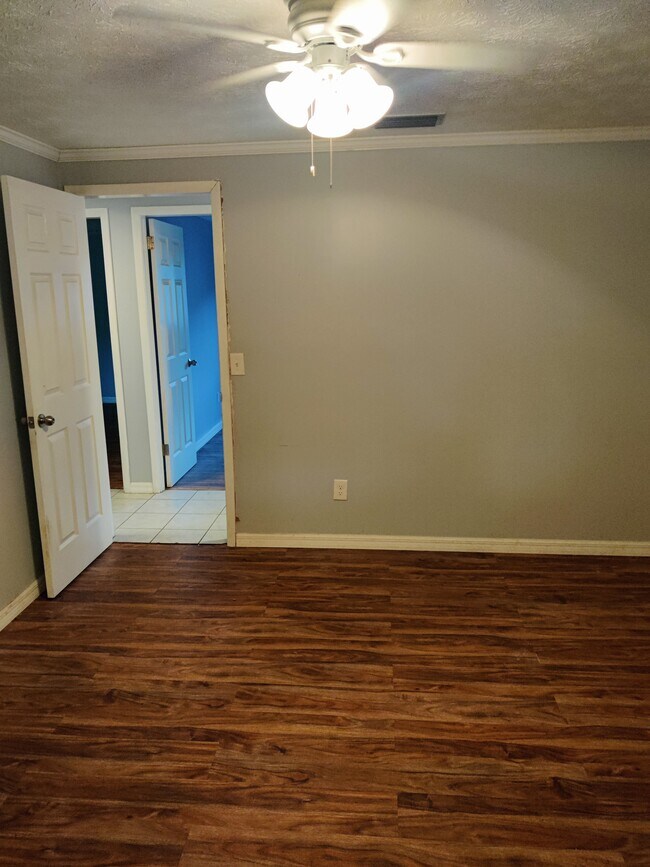 Building Photo - 3125 Mell Ct
