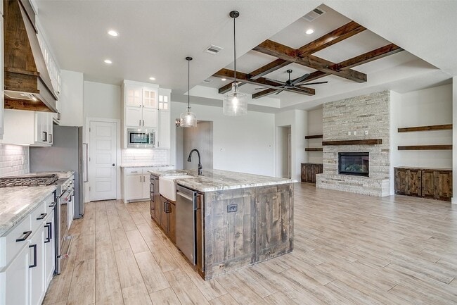 Building Photo - 1221 Crown Valley Dr