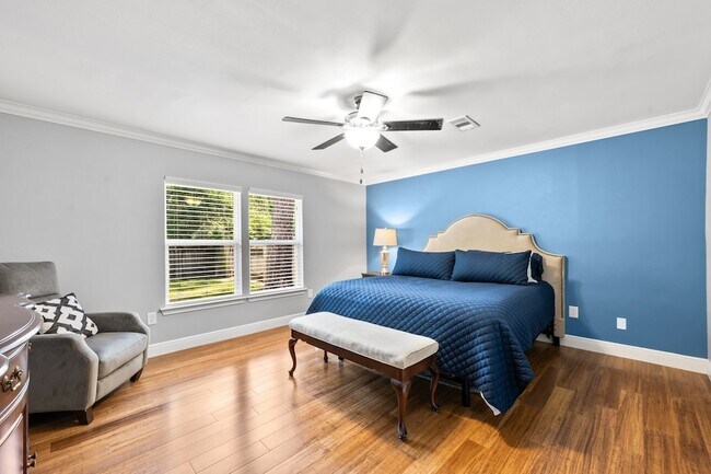 Building Photo - 43 Hickory Oak Dr