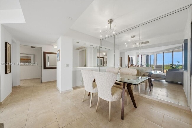 Building Photo - 3610 Yacht Club Dr