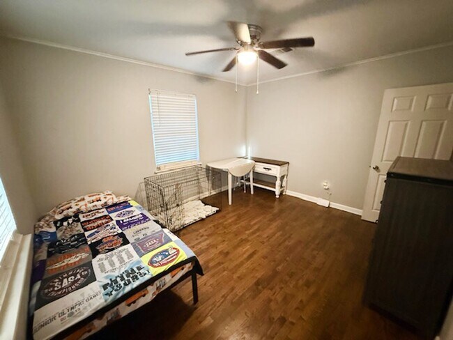 Building Photo - Home for Rent in Little Rock!