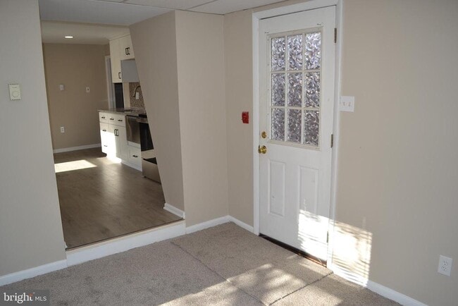 Building Photo - 1643 Rockwell Rd