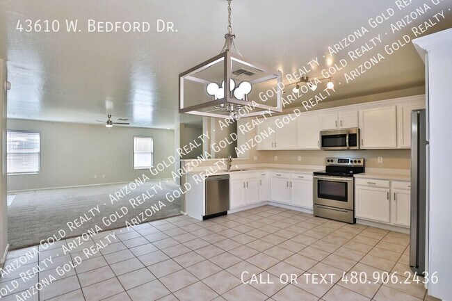 Building Photo - 43610 Bedford Dr