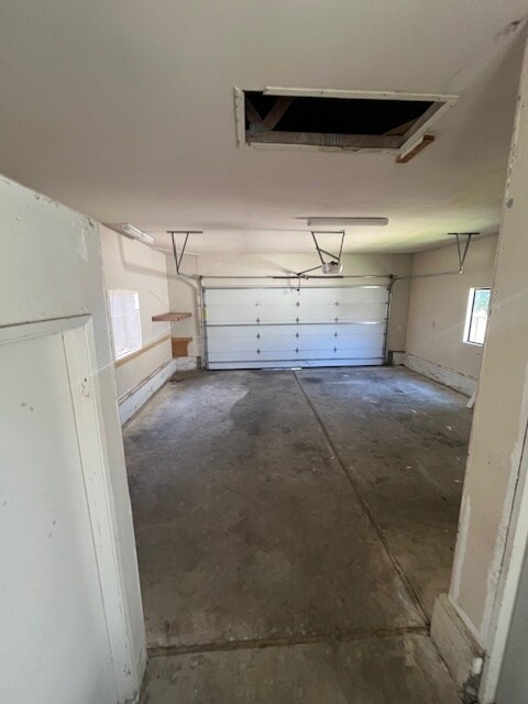 Building Photo - 1020 Stony Glen Ln