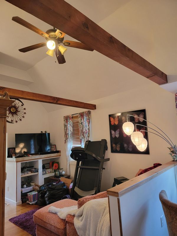 Building Photo - 58 Beech