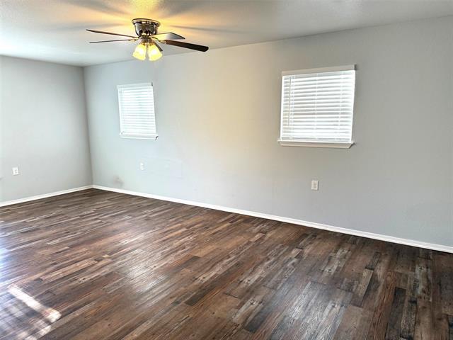 Building Photo - 1826 N Woods St