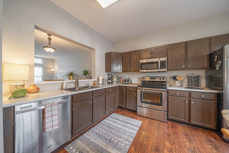 Building Photo - 836 Rossford Run