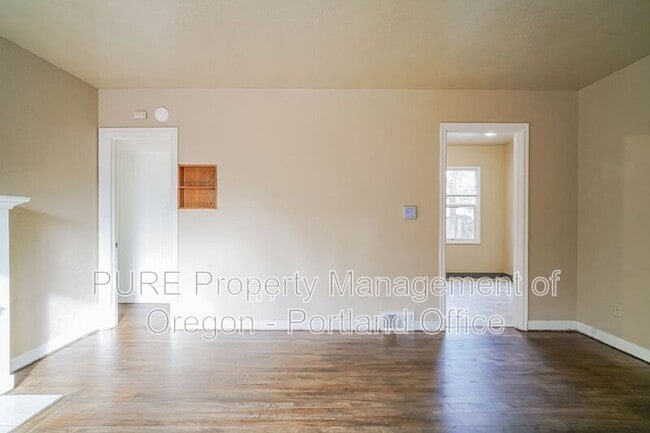 Building Photo - 4007 SW Comus St