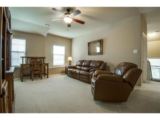 Building Photo - 4210 Oak Bluff Dr