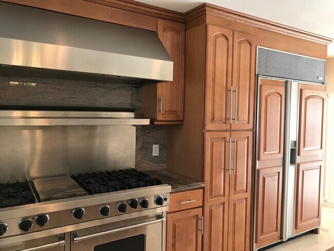 Building Photo - 169 Cathy Dr