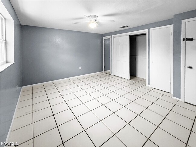 Building Photo - 6617 Warwick Cir