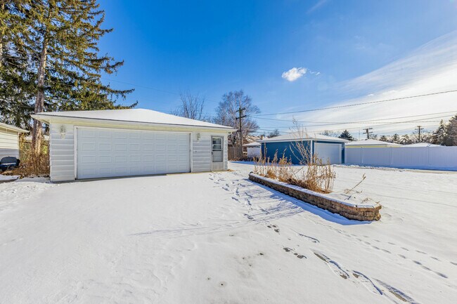 Building Photo - 1208 Waverly Pl