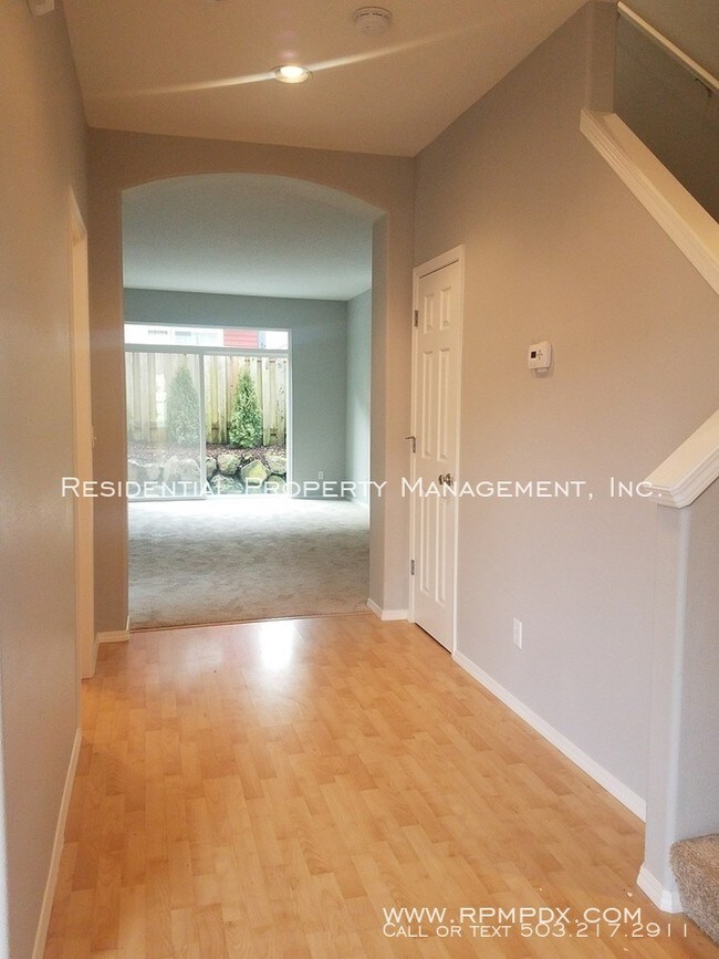 Building Photo - 2 Story Home in Arbor Vineyards neighborhood!