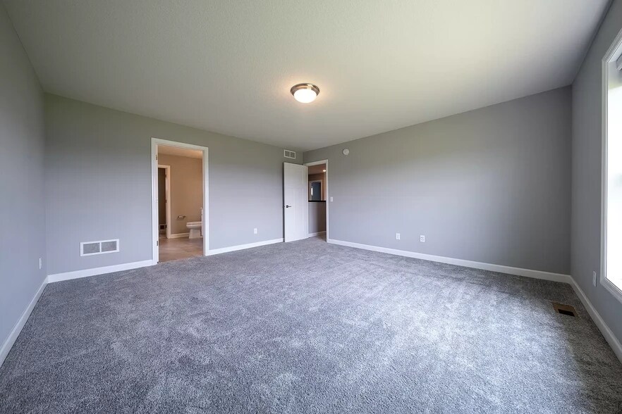 Building Photo - 7384 203rd St W