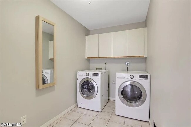 Building Photo - 5121 Teak Wood Dr