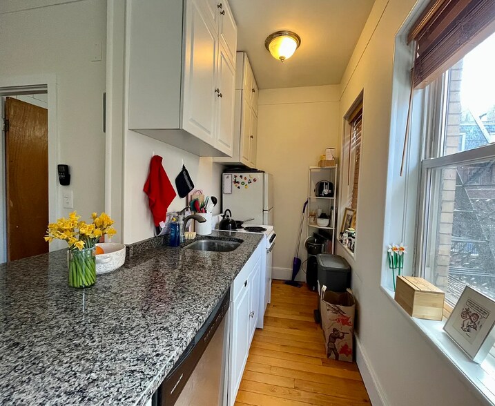 Unit 4 - 106 Myrtle St