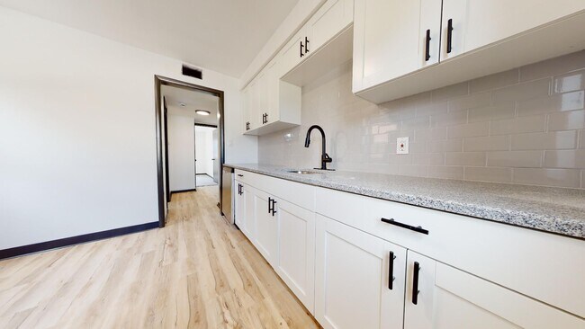 Building Photo - Parma - Ridgewood Lofts - 1 bedroom unit.