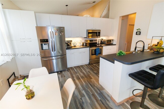 Building Photo - 251 NW 151st Ave