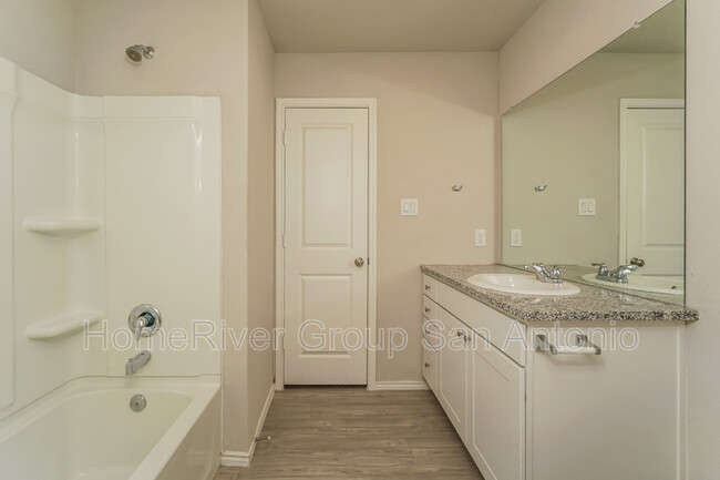 Building Photo - 559 Filibusters Trail