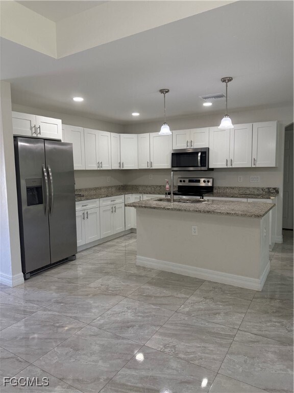 Building Photo - 721 Anaconda Ave S