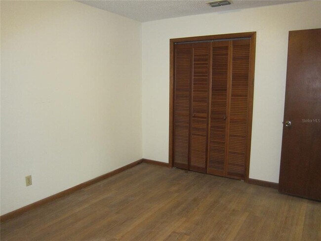 Building Photo - 1209 SW 80th Dr