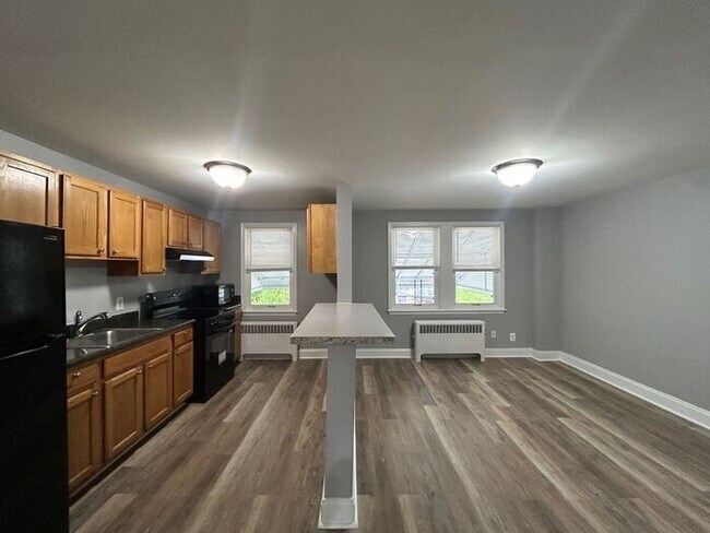 Building Photo - 3 Bedroom Home with a Finished Basement