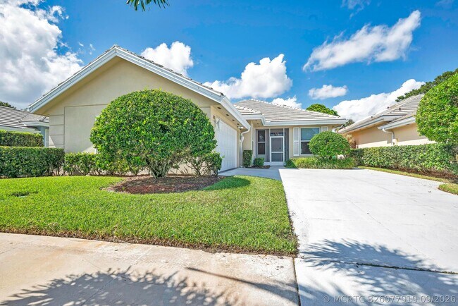 Building Photo - 176 NW Bentley Cir