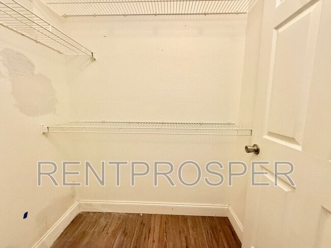 Building Photo - 6530 Swissco Dr