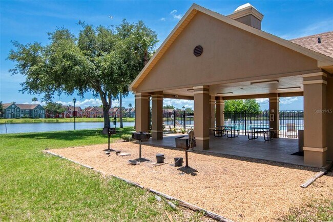 Building Photo - 9130 Lake Chase Island Way