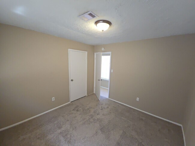 Building Photo - 23207 Pine Post Ln