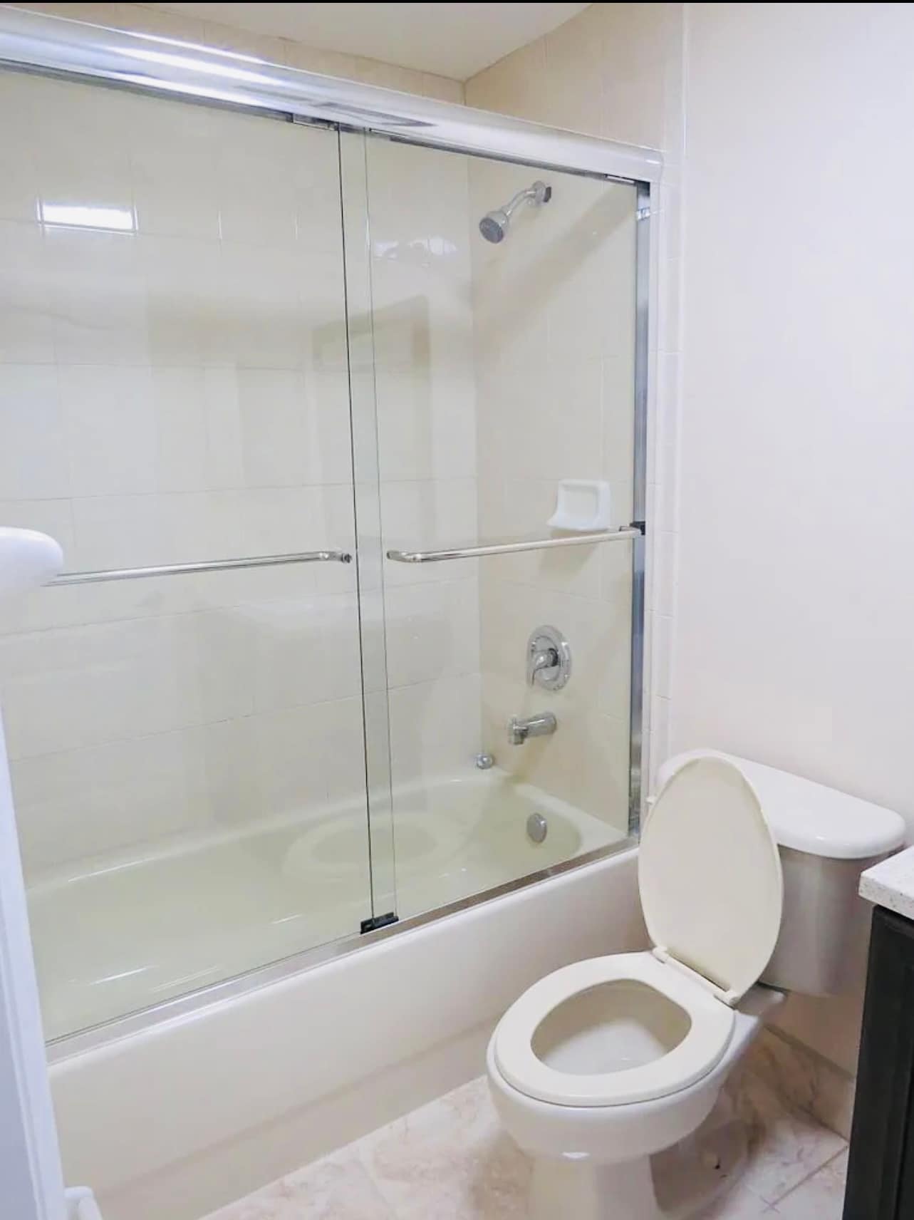 Building Photo - 861 SE 8th Ct