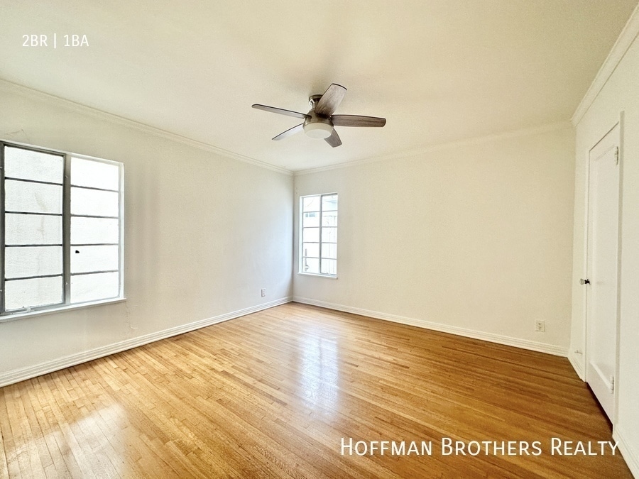 Building Photo - 1207 S La Cienega Blvd