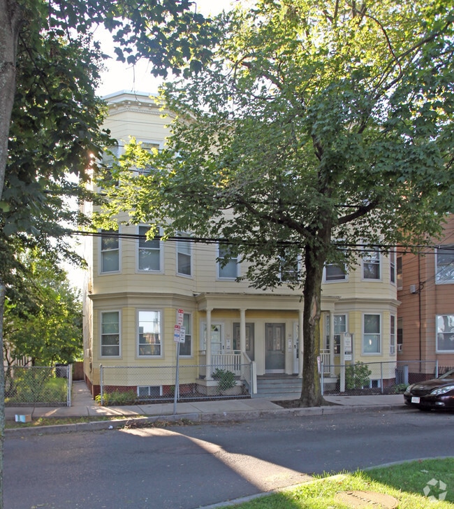 Primary Photo - 54-56 Berkshire St