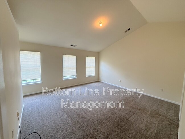 Building Photo - 6926 Brandon Chase Ln