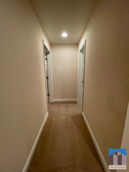 Building Photo - 1377 Greencrest Ct
