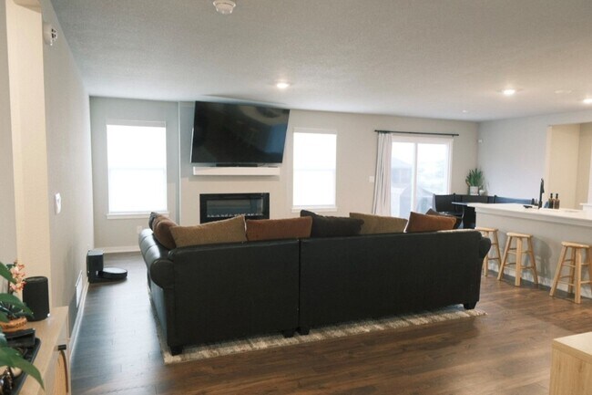 Building Photo - Springfield Ranch For Rent!