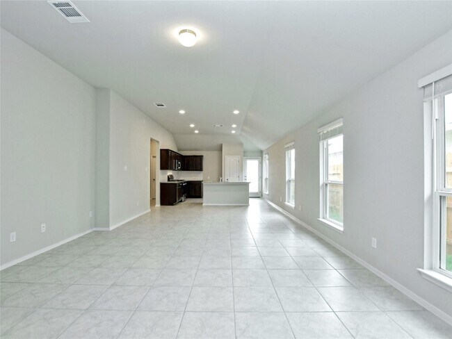 Building Photo - 214 Trailside Ln