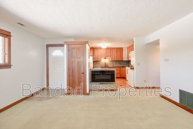 Building Photo - 5800 Main Point Blvd