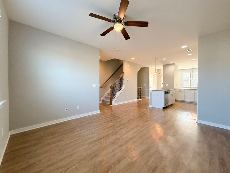 Building Photo - 6623 Perry Creek Rd