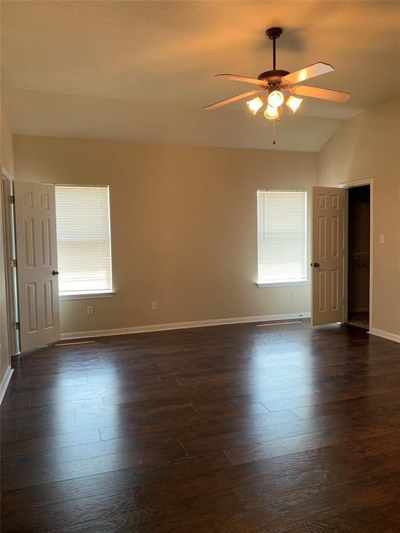 Building Photo - 18525 Blue Pond Dr