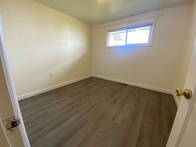 Building Photo - Charming 2-Bed Duplex Retreat in Bellingha...