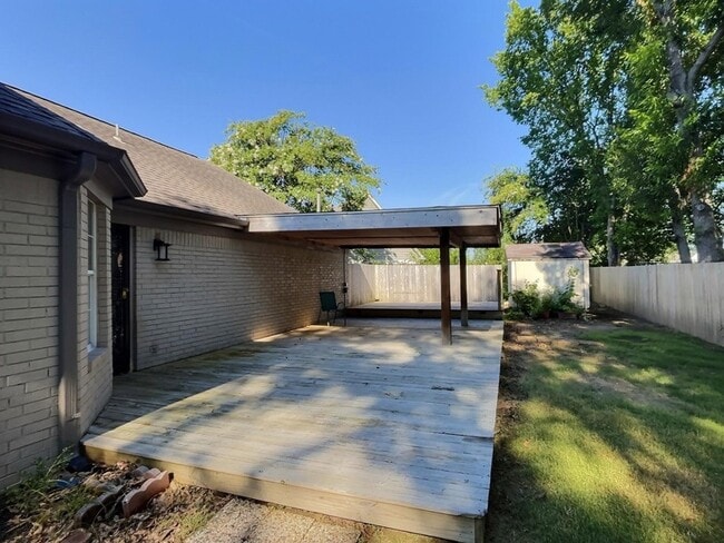 Building Photo - 244 Saybrook Cove