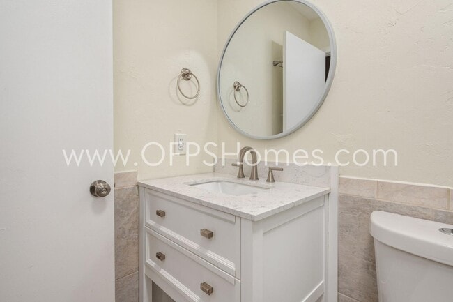 Building Photo - 211 Indian Oaks Dr