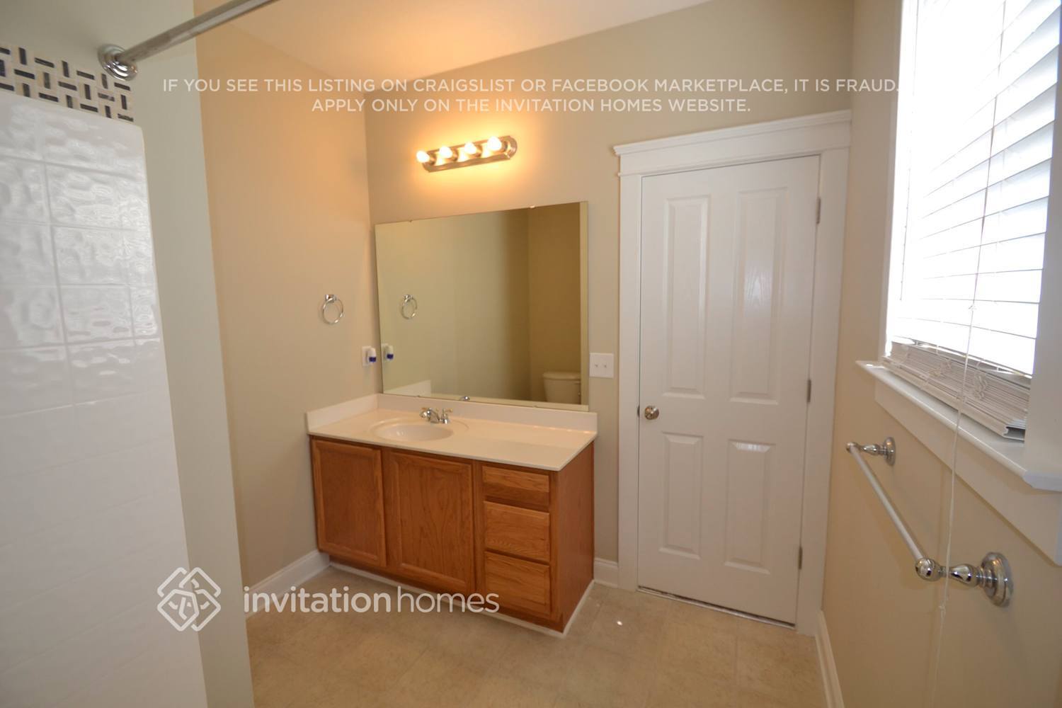 Building Photo - 13827 Carleen Way Dr